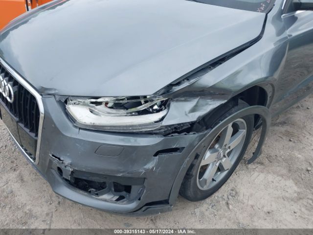 WA1EFCFS2FR008159 Audi Q3 2.0t Premium Plus