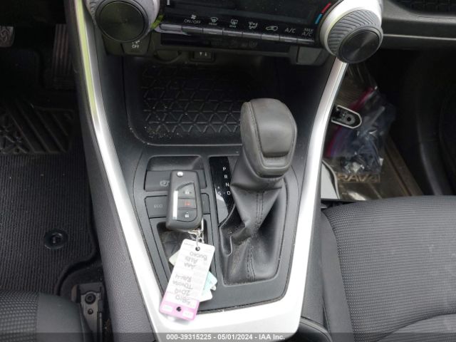 JTMH1RFV7KD014674 Toyota RAV4 LE