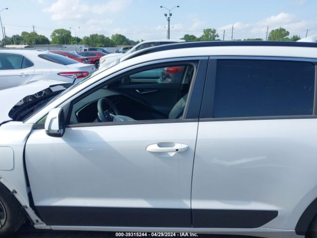 KNDCS3LFXP5071583 KIA Niro Plug-in Hybrid Ex