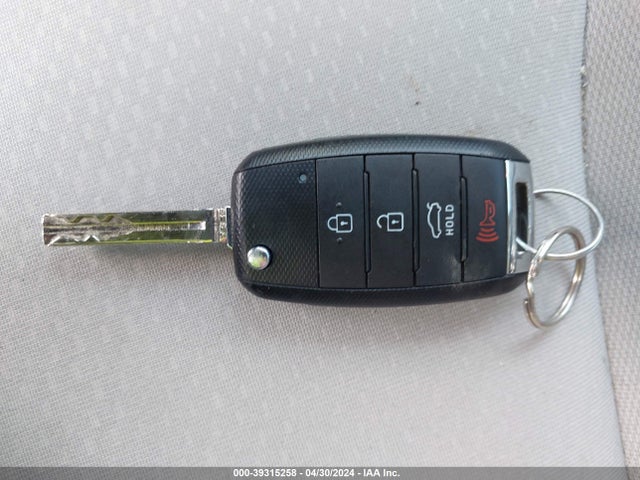 KIA Optima Lx 2015 KNAGM4A79F5650850 Image 11