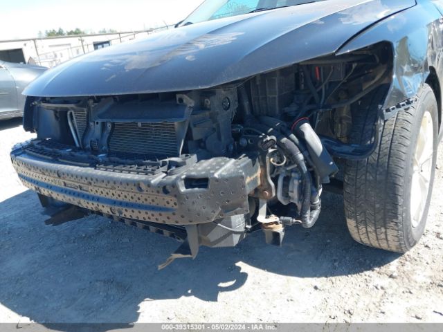 1VWAT7A31GC068231 Volkswagen Passat 1.8t S
