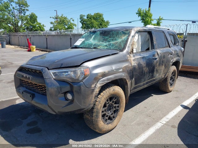 Toyota 4RUNNER SR5 2016 JTEBU5JR6G5330127 Image 2