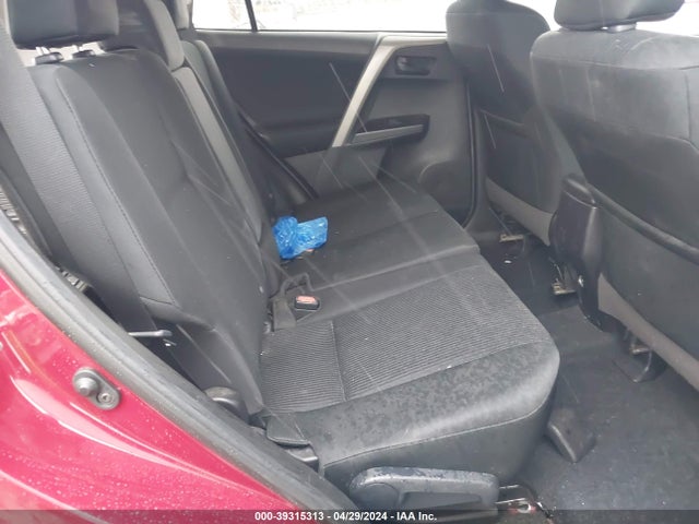 Toyota RAV4 LE 2018 2T3ZFREV4JW510766 Image 8