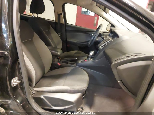 1FADP3K23EL306912 Ford FOCUS SE