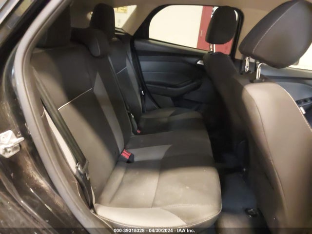 1FADP3K23EL306912 Ford FOCUS SE
