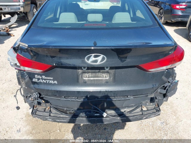 Hyundai Elantra Value Edition 2018 5NPD84LF7JH332121 Image 16