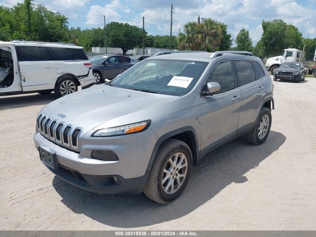 Jeep Cherokee Latitude 2015 1C4PJMCS3FW601389 Image 2