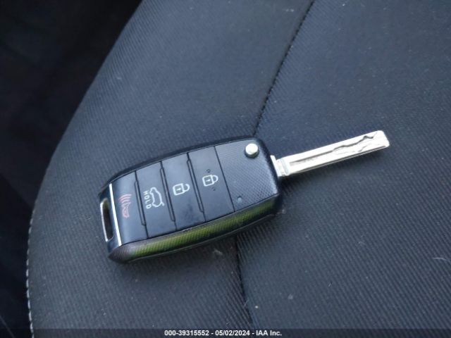 KNDJP3A58J7583809 KIA SOUL +