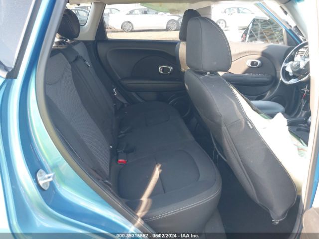 KNDJP3A58J7583809 KIA SOUL +