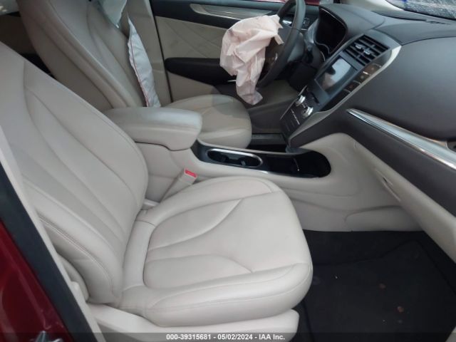 5LMCJ1C99KUL23171 Lincoln Mkc Standard