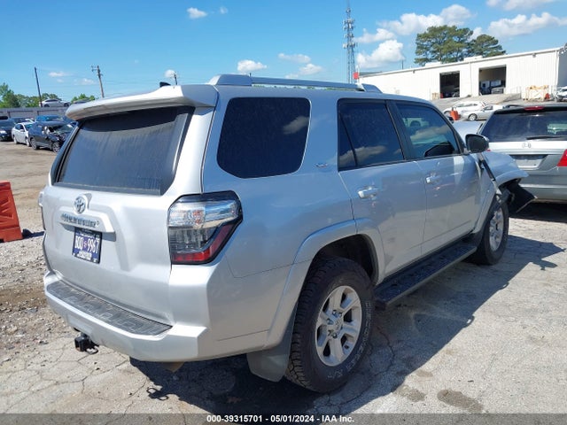Toyota 4RUNNER SR5 2016 JTEZU5JR8G5142918 Image 4