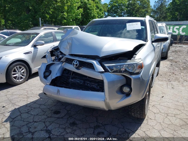 Toyota 4RUNNER SR5 2016 JTEZU5JR8G5142918 Image 6