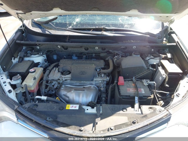 Toyota RAV4 LE 2017 JTMZFREV2HJ131385 Image 10