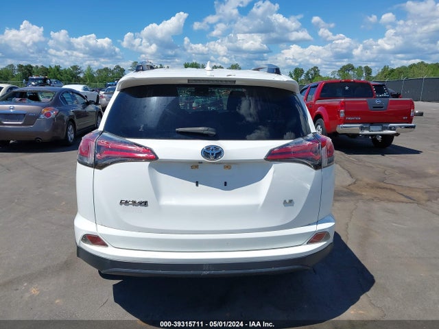 Toyota RAV4 LE 2017 JTMZFREV2HJ131385 Image 16
