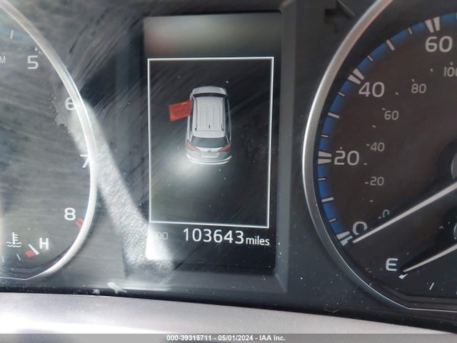 Toyota RAV4 LE 2017 JTMZFREV2HJ131385 Image 7