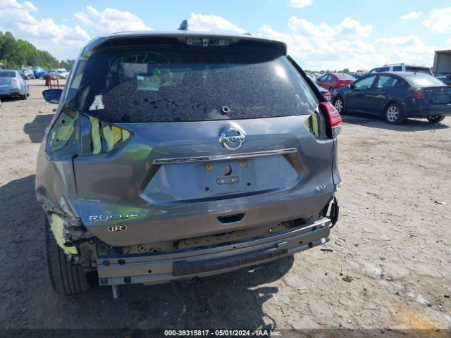 KNMAT2MTXJP533459 Nissan ROGUE SV