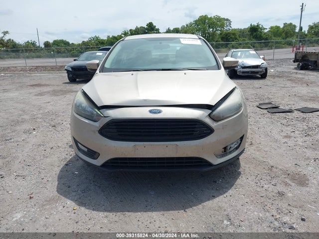 Ford FOCUS SE 2017 1FADP3FE3HL275010 Image 12