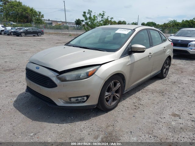 Ford FOCUS SE 2017 1FADP3FE3HL275010 Image 2