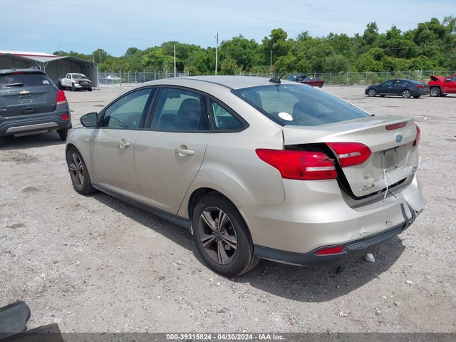 Ford FOCUS SE 2017 1FADP3FE3HL275010 Image 3