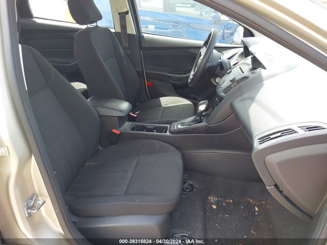 Ford FOCUS SE 2017 1FADP3FE3HL275010 Image 5