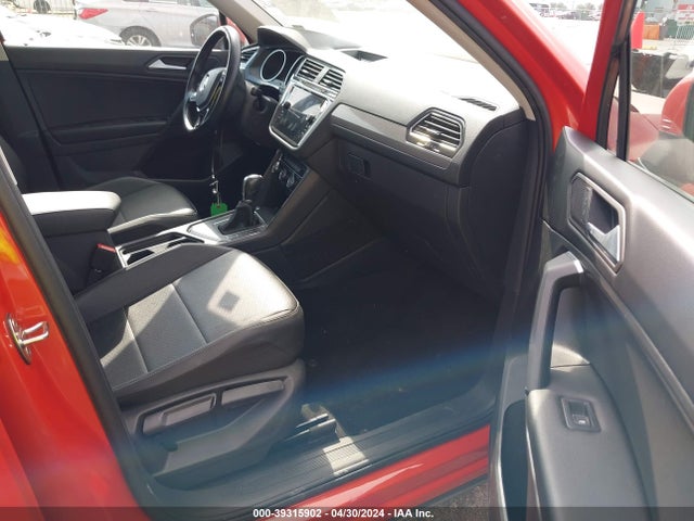 3VV3B7AX3KM159558 Volkswagen Tiguan 2.0t Se/2.0t Sel/2.0t Sel R-line/2.0t Sel R-line Black