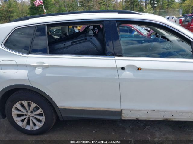 3VV2B7AX1JM161495 Volkswagen Tiguan 2.0t Se/2.0t Sel
