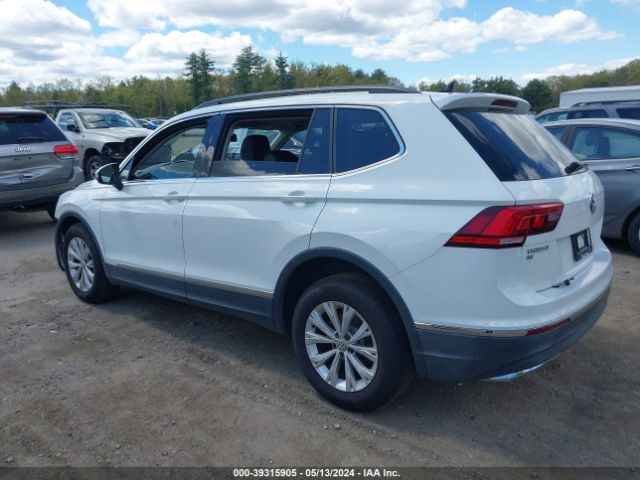 3VV2B7AX1JM161495 Volkswagen Tiguan 2.0t Se/2.0t Sel