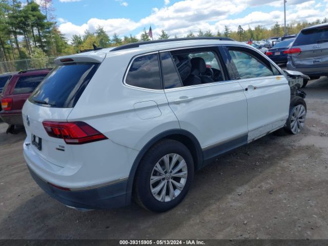 3VV2B7AX1JM161495 Volkswagen Tiguan 2.0t Se/2.0t Sel