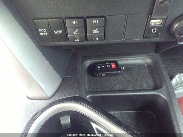 Toyota Rav4 Limited 2018 2T3DFREV1JW796618 Image 11