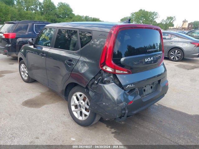 KIA SOUL LX 2022 KNDJ23AU8N7822111 Image 3