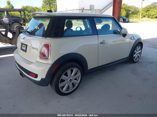 2008 MINI COOPER S WMWMF73518TV34034 Photo 3