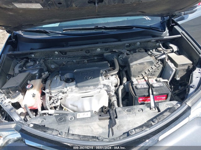 Toyota Rav4 Xle 2017 JTMRFREV0HD200699 Image 10