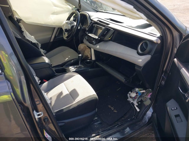 Toyota Rav4 Xle 2017 JTMRFREV0HD200699 Image 5