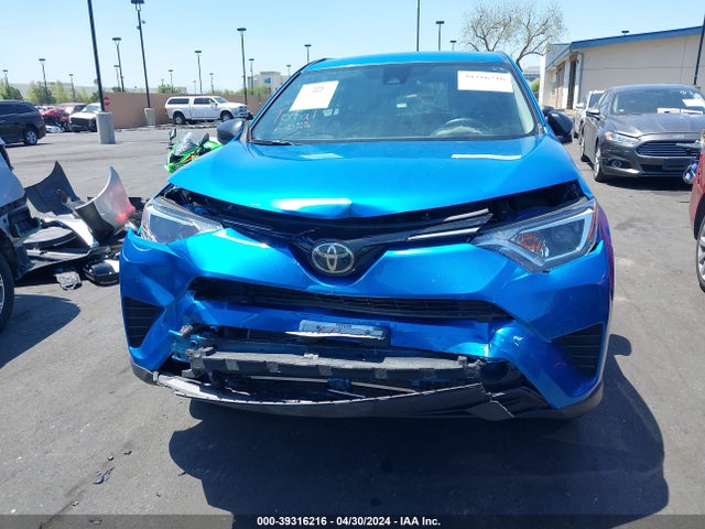 Toyota RAV4 LE 2017 JTMZFREV7HJ141748 Image 12