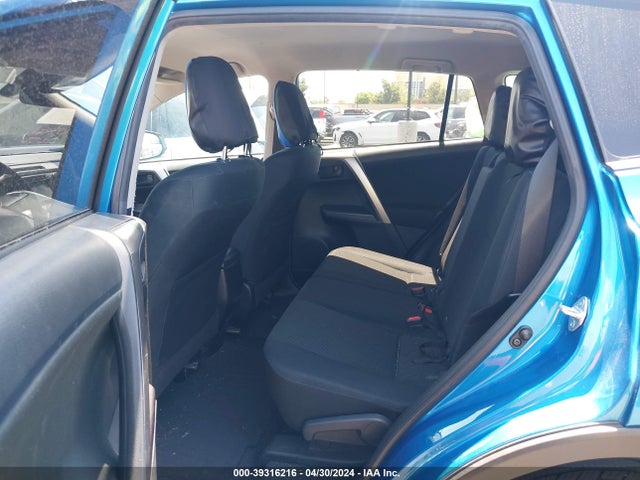 Toyota RAV4 LE 2017 JTMZFREV7HJ141748 Image 8