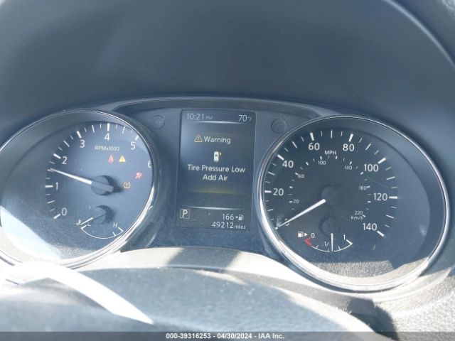 5N1AT2MTXHC808499 Nissan ROGUE SV