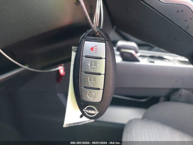 JN8BT3BB7NW332509 Nissan Rogue Sv Intelligent Awd