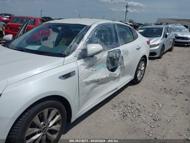 2016 Kia Optima Ex მანქანა იყიდება აუქციონზე, vin: 5XXGU4L39GG078009, აუქციონის ნომერი: 39316273