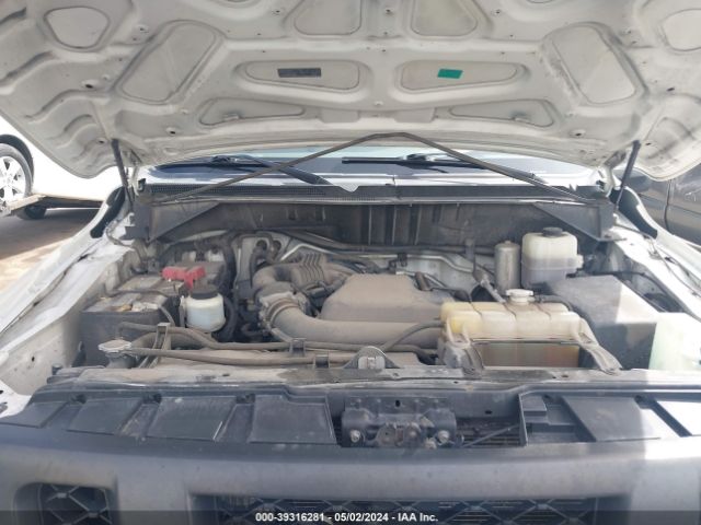 1N6BF0KY8JN806776 Nissan Nv Cargo Nv2500 Hd Sv V6