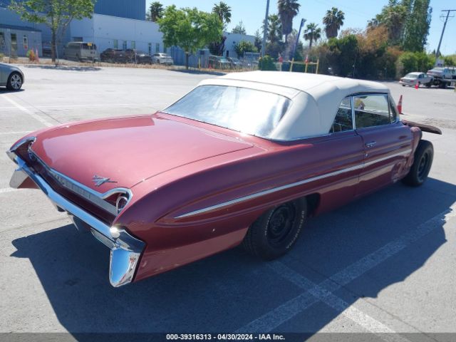 1961 OLDS SUPER 88 612K07107         Photo 3