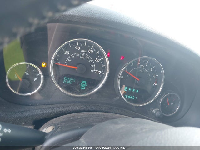 1C4BJWDG8EL298898 Jeep Wrangler Unlimited Sport