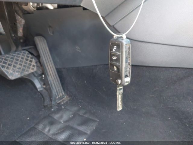 3VW267AJ9GM330523 Volkswagen Jetta 1.4t S
