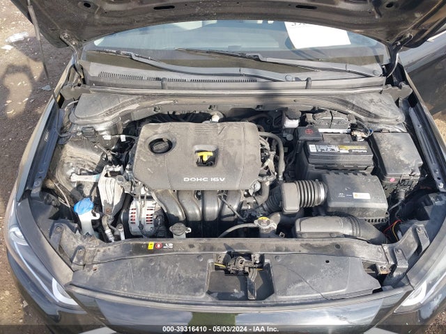 Hyundai ELANTRA SE 2017 5NPD74LFXHH154637 Image 10