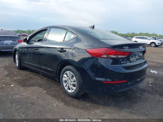 Hyundai ELANTRA SE 2017 5NPD74LFXHH154637 Image 3