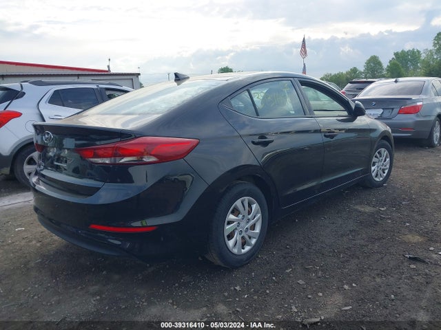 Hyundai ELANTRA SE 2017 5NPD74LFXHH154637 Image 4
