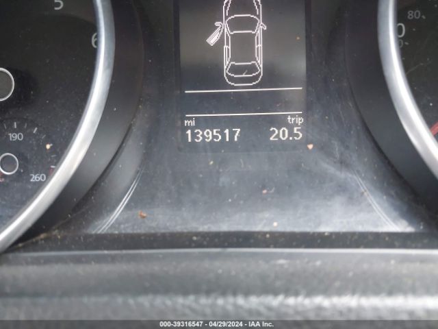 1VWBT7A32GC015106 Volkswagen Passat 1.8t Se