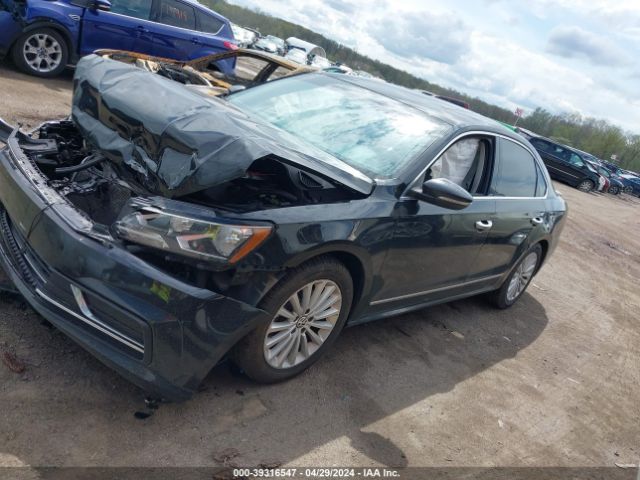 1VWBT7A32GC015106 Volkswagen Passat 1.8t Se
