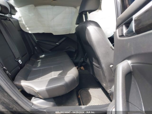1VWBT7A32GC015106 Volkswagen Passat 1.8t Se