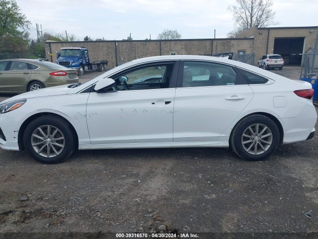 Hyundai SONATA SE 2018 5NPE24AF5JH712809 Image 14