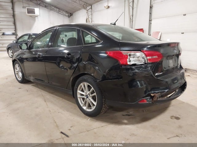 Ford FOCUS SE 2016 1FADP3F23GL281166 Image 3